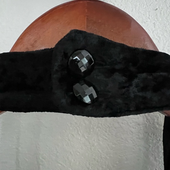 Evening gown, same or next day shipping from a smoke and pet free ๐ก - Picture 4 of 4